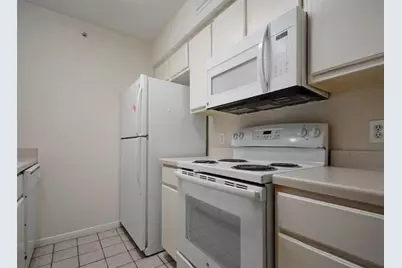501 W 26th Street #109, Austin, TX 78705 - Photo 4