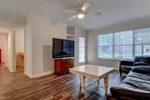 501 W 26th St, Austin, TX 78705 - Photo 2