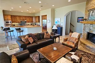 1231 Lakeshore Dr, Spicewood, TX 78669 - Photo 10