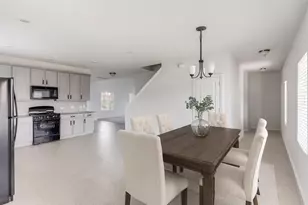 200 Oldbridge Dr, Hutto, TX 78634 - Photo 10