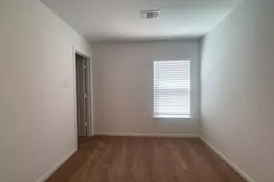 133 Fairfax Ln, Jarrell, TX 76537 - Photo 20