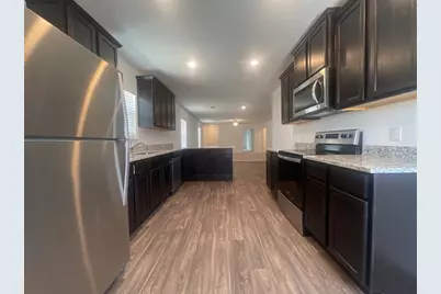 133 Fairfax Lane, Jarrell, TX 76537 - Photo 10