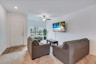 145 Riverdale Dr, Jarrell, TX 76537 - Photo 2