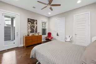 1100 Saucedo St, Austin, TX 78721 - Photo 12
