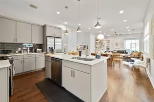 1100 Saucedo St, Austin, TX 78721 - Photo 6