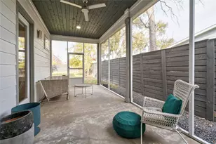 1100 Saucedo St, Austin, TX 78721 - Photo 18