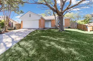 5006 Acorn Grove Ct, Austin, TX 78744 - Photo 2