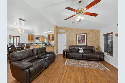 279 Highline Drive, Bastrop, TX 78602 - Photo 4