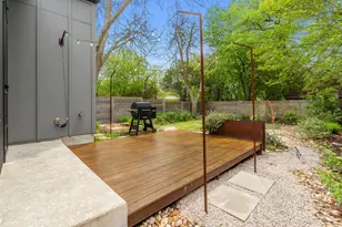 1409 Alegria Rd, Austin, TX 78757 - Photo 32