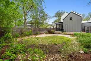1409 Alegria Rd, Austin, TX 78757 - Photo 32