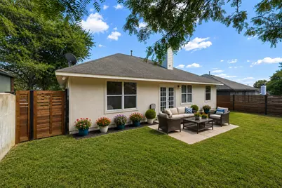 5318 Hickory Drive, Austin, TX 78744 - Photo 4