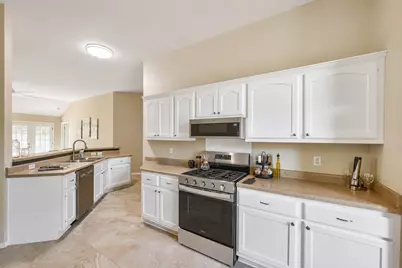 5318 Hickory Drive, Austin, TX 78744 - Photo 8