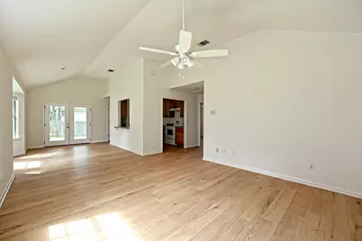 108 N Mockingbird Circle, Cedar Creek, TX 78612 - Photo 4