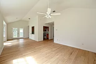 108 N Mockingbird Cir, Cedar Creek, TX 78612 - Photo 4