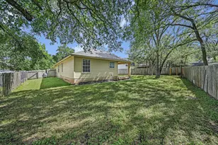 108 N Mockingbird Cir, Cedar Creek, TX 78612 - Photo 24