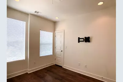 3007 E 12th Street #2, Austin, TX 78702 - Photo 12