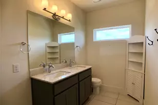 3007 E 12th St, Austin, TX 78702 - Photo 10