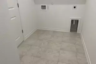 401 Stinchcomb Rd, Hutto, TX 78634 - Photo 6