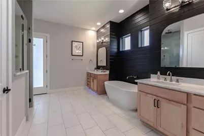105 Taylor Creek Way, Liberty Hill, TX 78642 - Photo 24