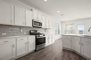 602 Allende Bend, Austin, TX 78748 - Photo 4