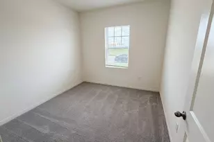 616 Wesley Miller Ln, Taylor, TX 76574 - Photo 4
