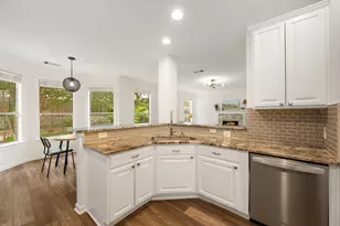 7016 Bending Oak Rd, Austin, TX 78749 - Photo 10