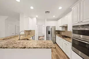 7016 Bending Oak Rd, Austin, TX 78749 - Photo 6