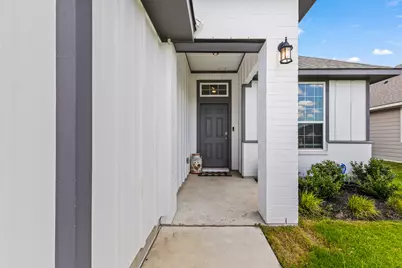 242 Boatright Boulevard, Jarrell, TX 76537 - Photo 2