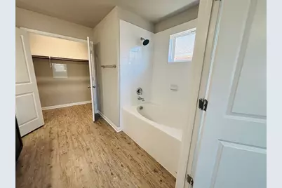 1406 Walden Pond Drive, Pflugerville, TX 78660 - Photo 6