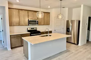 470 El Capitan Loop, Dripping Springs, TX 78620 - Photo 2