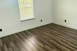 146 Buena Fortuna Rd, Elgin, TX 78621 - Photo 4