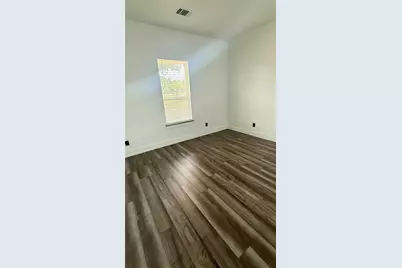 146 Buena Fortuna Road, Elgin, TX 78621 - Photo 4