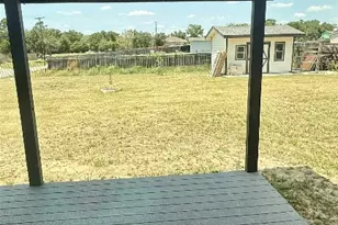 146 Buena Fortuna Rd, Elgin, TX 78621 - Photo 16