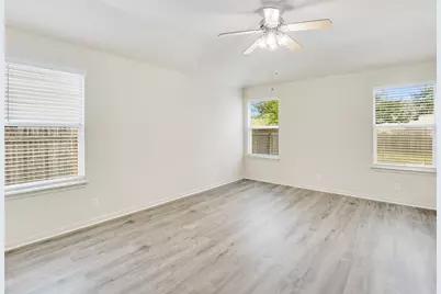 305 Dana Drive, Hutto, TX 78634 - Photo 12