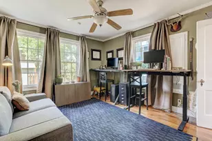 809 E 44th St, Austin, TX 78751 - Photo 30