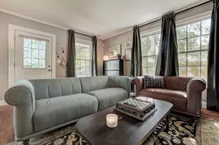 809 E 44th St, Austin, TX 78751 - Photo 14