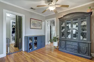 809 E 44th St, Austin, TX 78751 - Photo 16