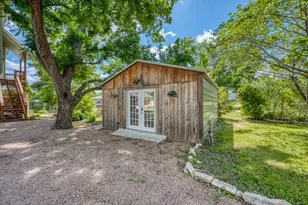 1605 Glencove Dr, Kingsland, TX 78639 - Photo 28