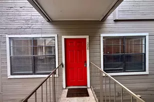 915 W 23rd St, Austin, TX 78705 - Photo 4