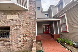 915 W 23rd St, Austin, TX 78705 - Photo 2