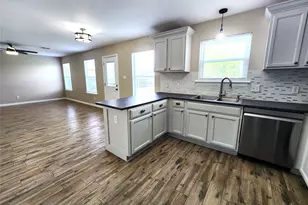 933 Meadow Ridge Loop, Georgetown, TX 78626 - Photo 4