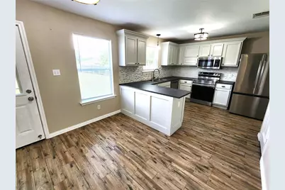 933 Meadow Ridge Loop, Georgetown, TX 78626 - Photo 2