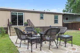 857 E Guadalupe St, La Grange, TX 78945 - Photo 6
