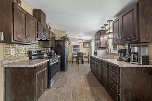 857 E Guadalupe St, La Grange, TX 78945 - Photo 12
