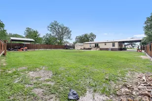 857 E Guadalupe St, La Grange, TX 78945 - Photo 20