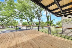 1905 Woodland Ave, Austin, TX 78741 - Photo 24