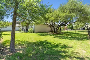 108 Oak Trail Dr, Georgetown, TX 78628 - Photo 30