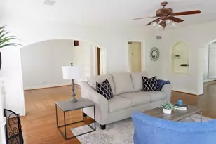 2203 Griswold Ln, Austin, TX 78703 - Photo 8