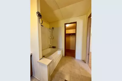 1218 Private Road 3063 Road, Lexington, TX 78947 - Photo 12