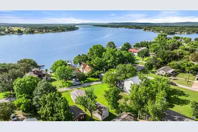 402 South Shorewood Drive, Granite Shoals, TX 78654 - Photo 4